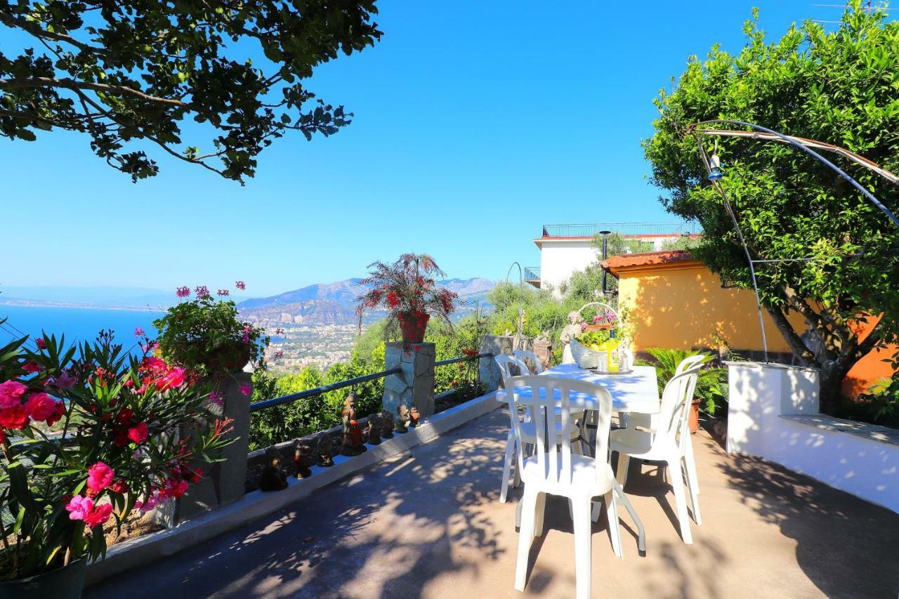 La Rosa Del Sud - De Vivo Realty Sorrento Apartment Ngoại thất bức ảnh