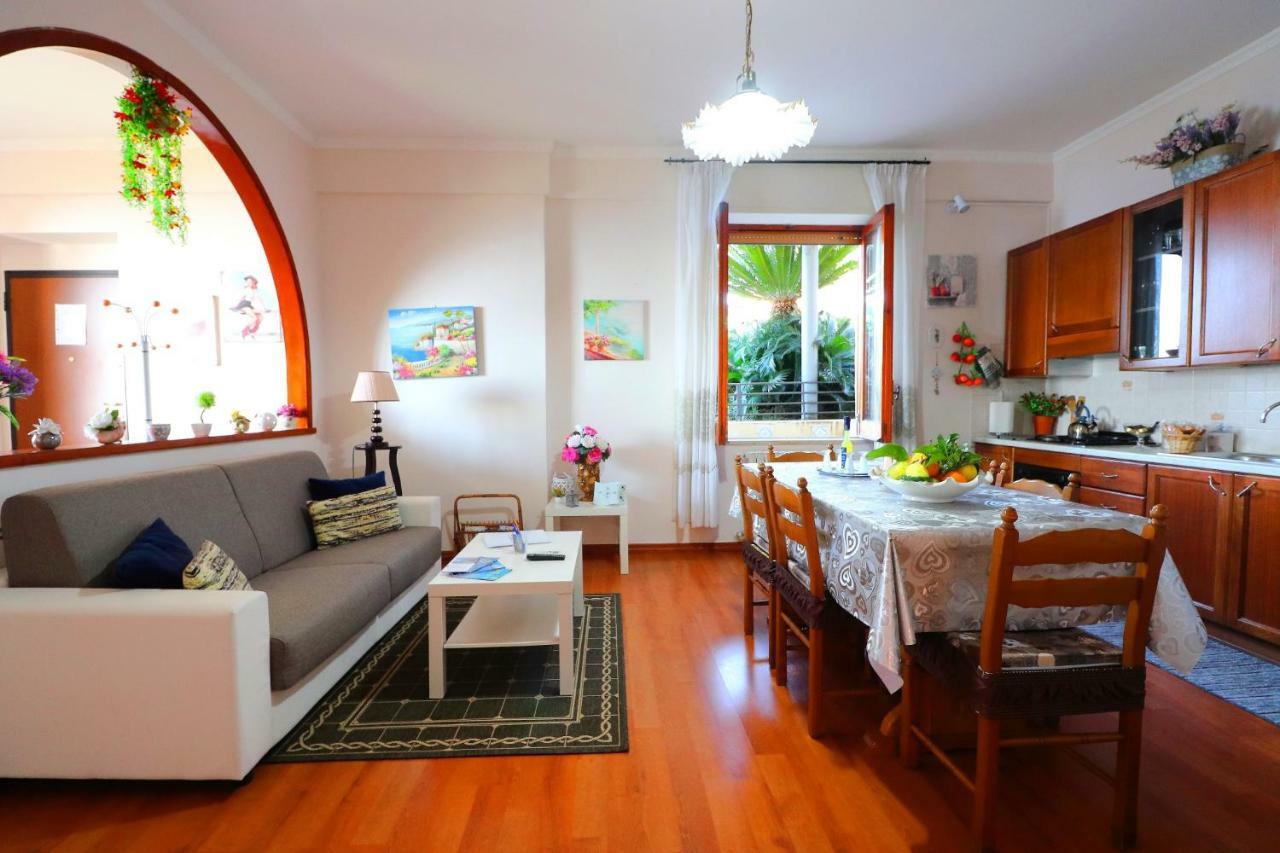 La Rosa Del Sud - De Vivo Realty Sorrento Apartment Ngoại thất bức ảnh